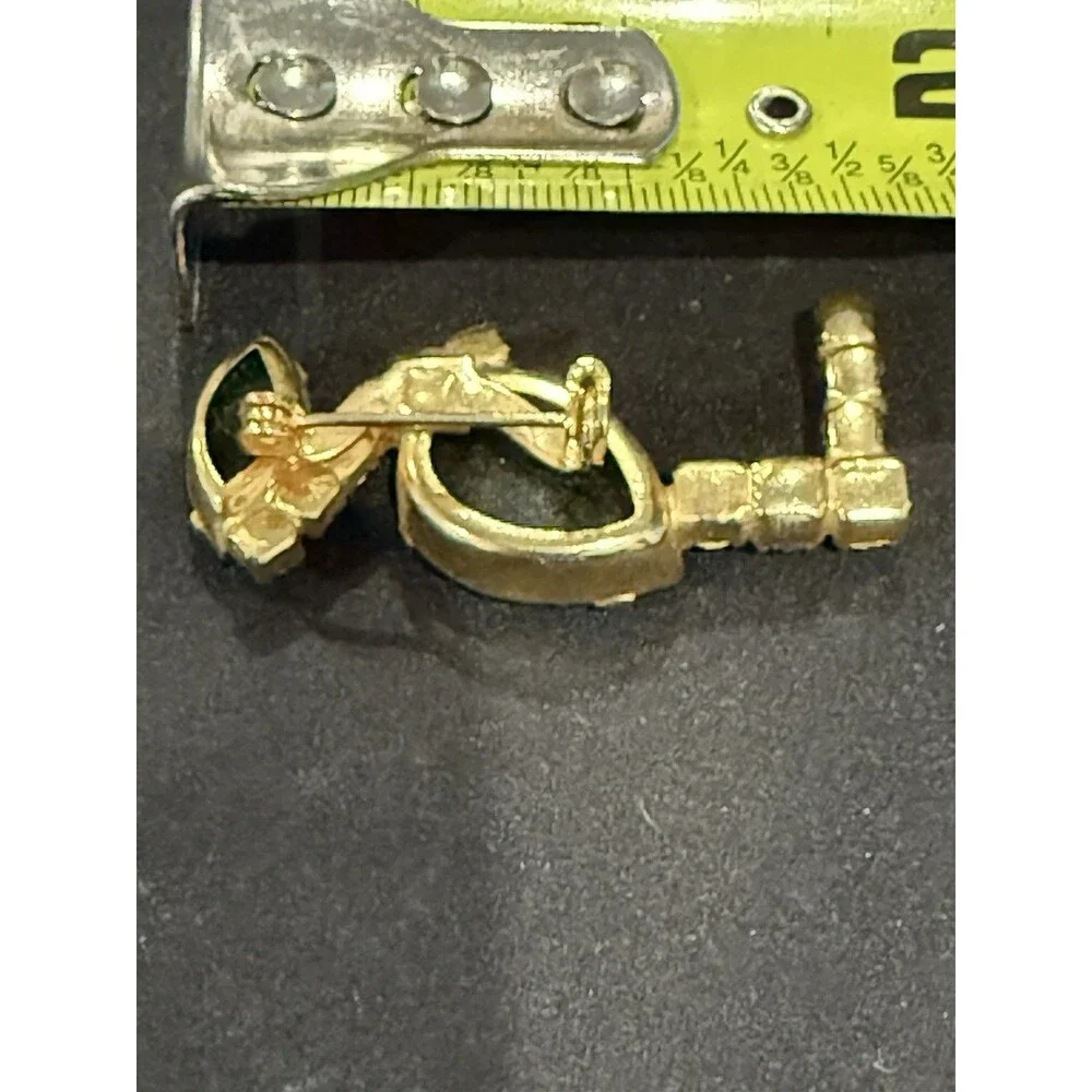 Vintage Style Rhinestone Flamingo Brooch Pin Green Gold Blue